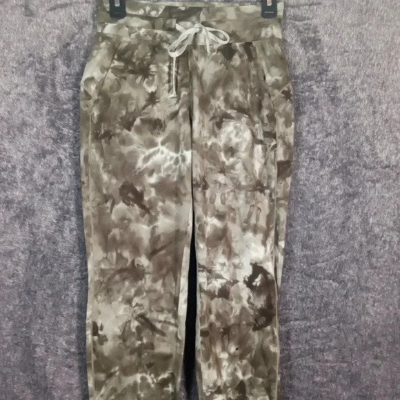 Lululemon ready to rulu High rise jogger 7/8 length size 4 women (flawed) - Picture 2 of 8